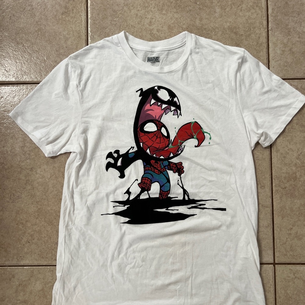 Marvel Spider-Man White Graphic Tee